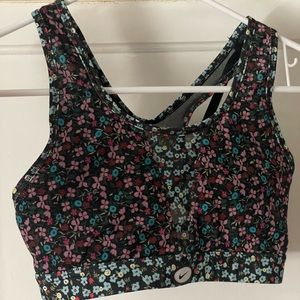 Nike Floral Sportswear Bra in size Small. Cute design and fits nicely.